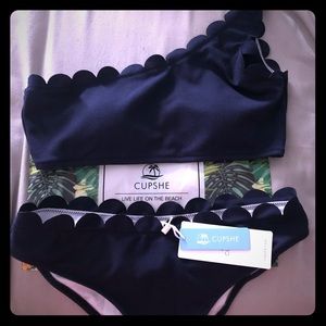 Brand New Navy blue scalloped bikini